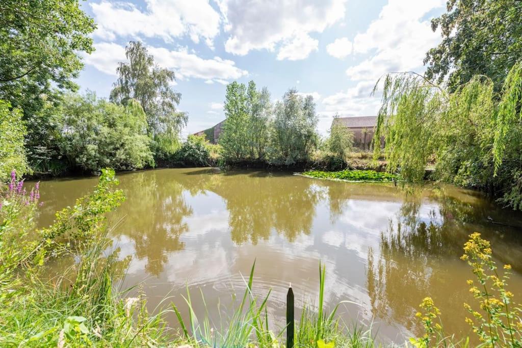 Farm stay Au Pied Du Frene